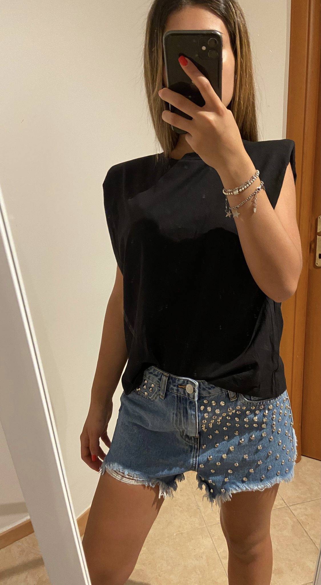 T-shirt con spalline - immagine 6